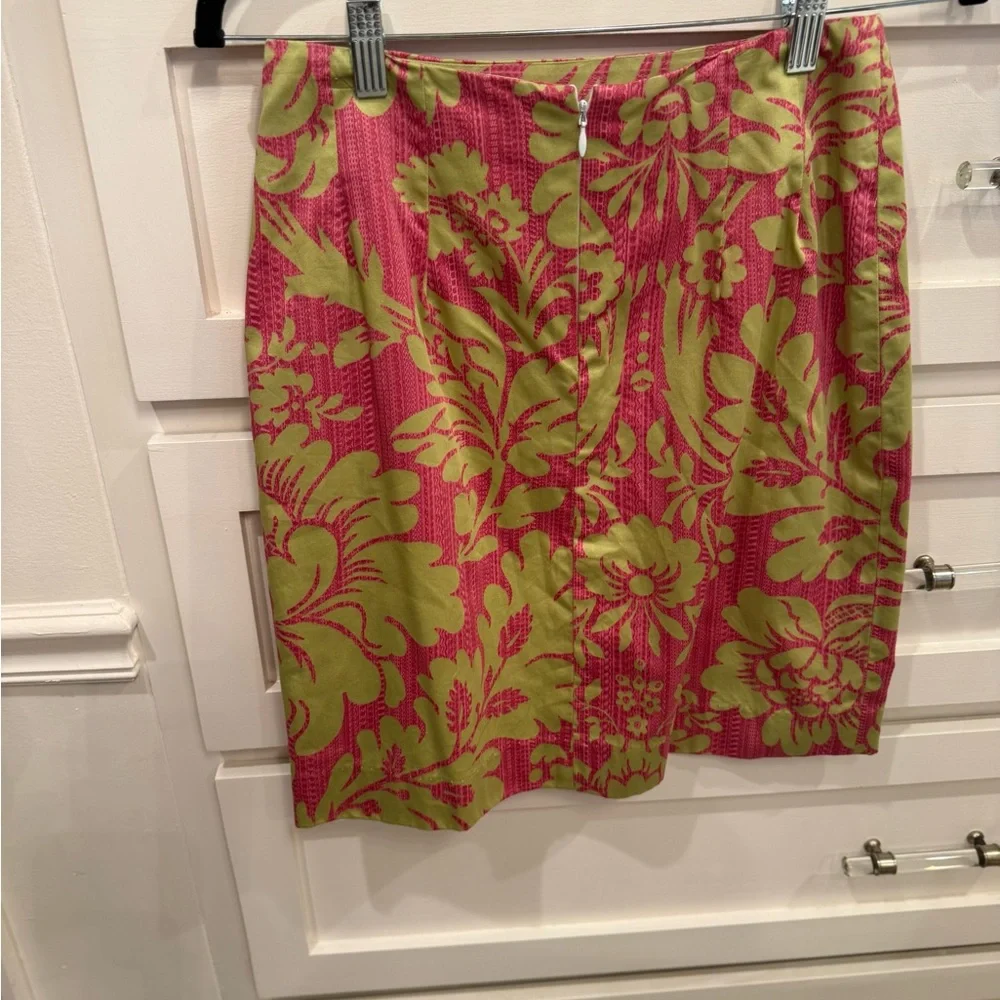High-Contrast Floral Midi Skirt in Pink & Lime - Picture 3 of 4
